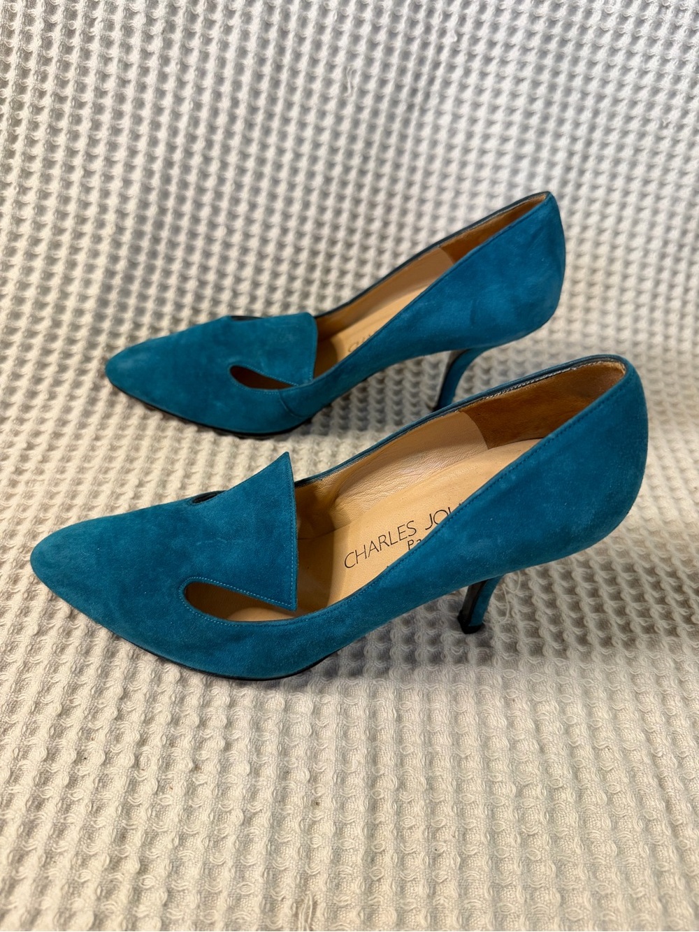 Vintage Charles Jourdan Paris Teal Suede Pointed Toe Kitten Heel Pumps size 7ish